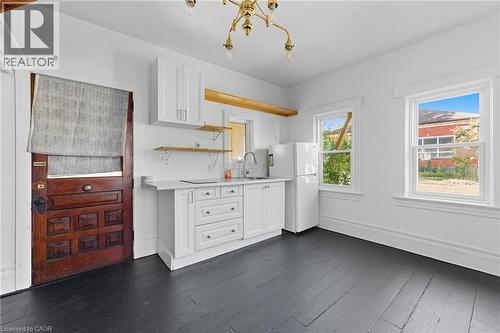 8 Tasker Street, St. Catharines, ON 