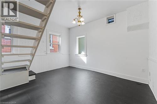 8 Tasker Street, St. Catharines, ON 