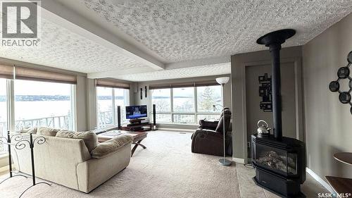 400 Hillcrest Avenue, Saskatchewan Beach, SK - Indoor Photo Showing Living Room With Fireplace