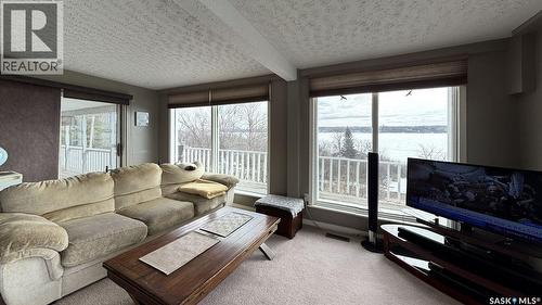 400 Hillcrest Avenue, Saskatchewan Beach, SK - Indoor Photo Showing Living Room