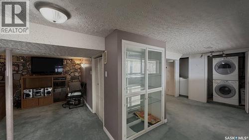 400 Hillcrest Avenue, Saskatchewan Beach, SK - Indoor Photo Showing Laundry Room