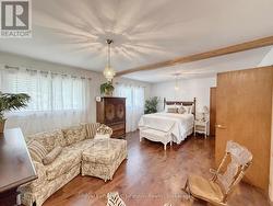 Primary Bedroom - 