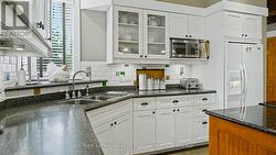 VILLA 1  WEEK 9 - 1020 BIRCH GLEN ROAD Lake Of Bays (Mclean), ON P0B 1A0