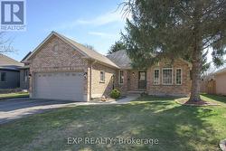 395 RIVERVIEW DRIVE Strathroy-Caradoc (Ne), ON N7G 4A8