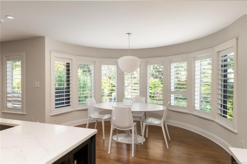 683 Mountjoy Ave, Oak Bay, BC 