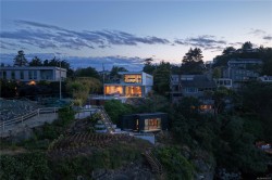 295 King George Terr Oak Bay, BC V8S 2J8