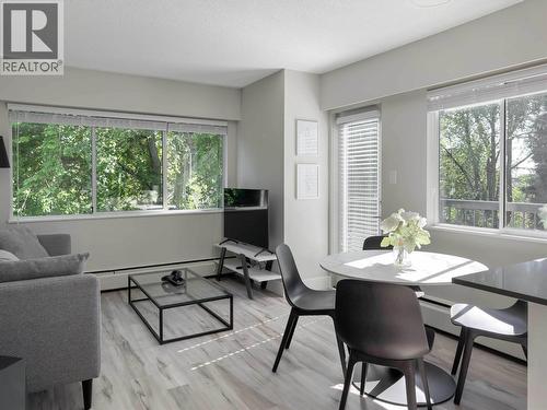 1923 Parker Street, Vancouver, BC - Indoor