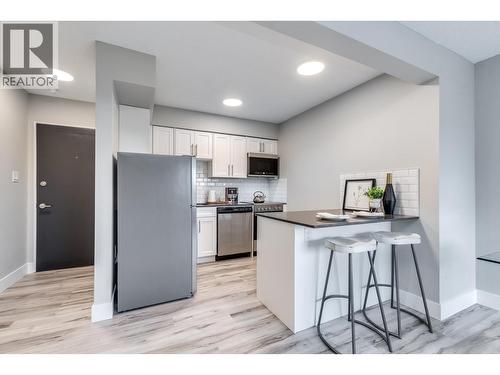 1923 Parker Street, Vancouver, BC - Indoor Photo Showing Kitchen
