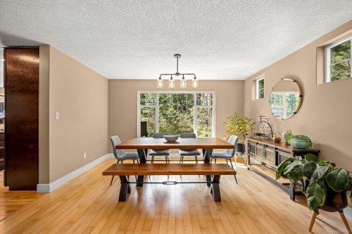 580 Brent Rd, Comox, BC 