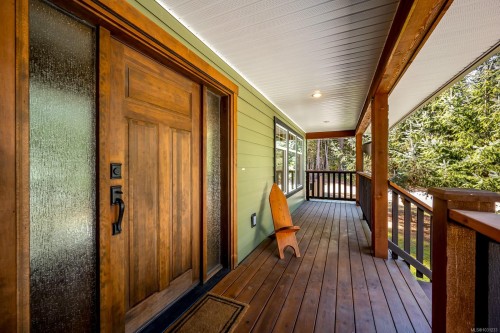 580 Brent Rd, Comox, BC 