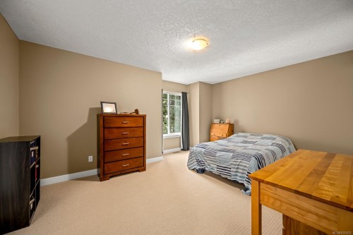 580 Brent Rd, Comox, BC 