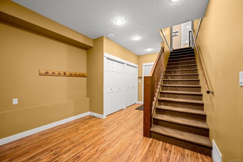 580 Brent Rd, Comox, BC 