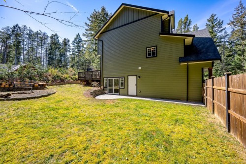 580 Brent Rd, Comox, BC 