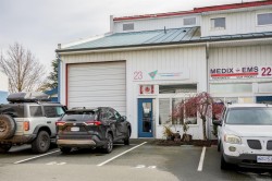 23-2075 Henry Ave WESTSidney, BC V8L 1T2