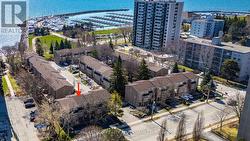 2224 MARINE DRIVE Oakville, ON L6L 1C1