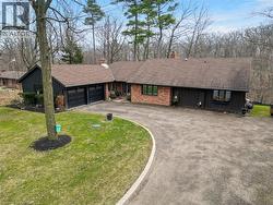 51 PARK RD N/S Road S Grimsby, ON L3M 4E7