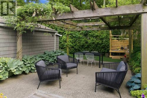 Private, quiet, easy, fun. - 73 Arkell Street, Hamilton, ON - Outdoor With Deck Patio Veranda With Exterior