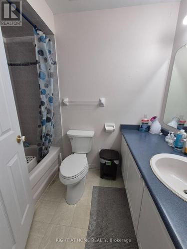 second bathroom - 85 Margrave Avenue, Ottawa, ON - Indoor Photo Showing Bathroom