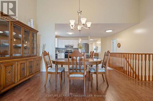 21 - 19 Somerset Drive, Norfolk (Port Dover), ON - Indoor Photo Showing Dining Room