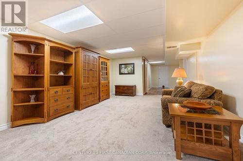 21 - 19 Somerset Drive, Norfolk (Port Dover), ON - Indoor