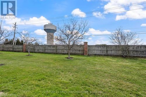 21 - 19 Somerset Drive, Norfolk (Port Dover), ON - Outdoor With Backyard