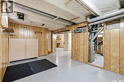 1921 Atkinson Street, Regina, SK - Indoor
