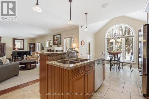 6 Lloyd Cook Drive E, Springwater, ON - Indoor