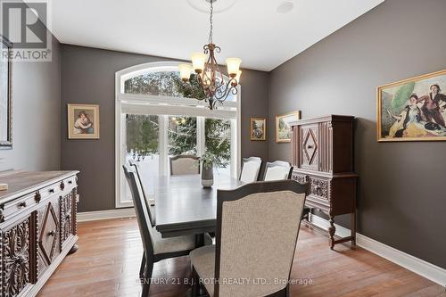 6 Lloyd Cook Drive E, Springwater, ON - Indoor Photo Showing Dining Room
