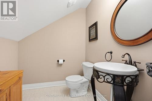 6 Lloyd Cook Drive E, Springwater, ON - Indoor Photo Showing Bathroom