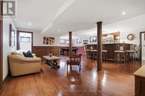 6 Lloyd Cook Drive E, Springwater, ON - Indoor Photo Showing Living Room