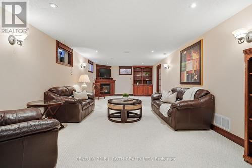 6 Lloyd Cook Drive E, Springwater, ON - Indoor