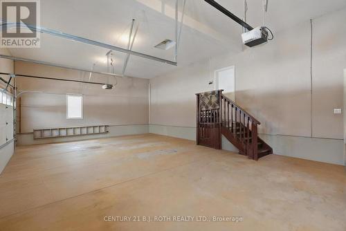 6 Lloyd Cook Drive E, Springwater, ON - Indoor Photo Showing Garage