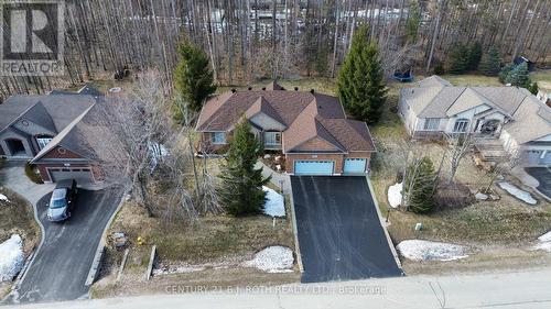 6 Lloyd Cook Drive E, Springwater, ON - Outdoor