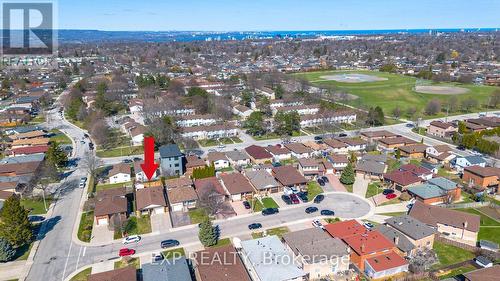 4 Colgate Court, Hamilton, ON - Outdoor With View