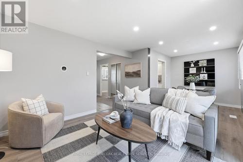 154 - 11 QUEENSLEA DRIVE  Hamilton, ON L8W 1T7
