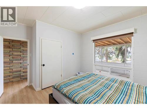 590 Brenda Road, Kelowna, BC - Indoor Photo Showing Bedroom