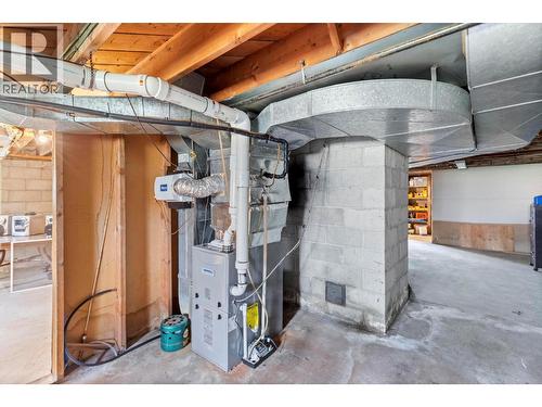 590 Brenda Road, Kelowna, BC - Indoor Photo Showing Basement