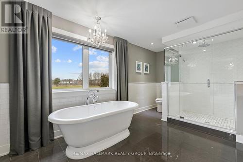 Primary ensuite bath - 91 Shaughnessy Crescent, Ottawa, ON - Indoor Photo Showing Bathroom