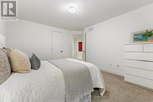 91 Shaughnessy Crescent, Ottawa, ON - Indoor Photo Showing Bedroom