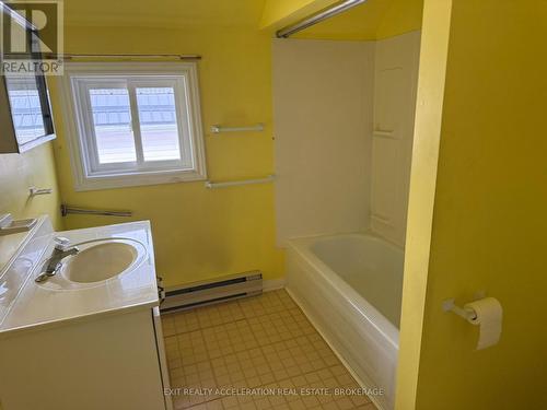 167 Main Street, Deseronto (Deseronto (Town)), ON - Indoor Photo Showing Bathroom