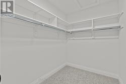 Primary suite, walk-in closet. - 