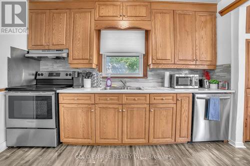 60 Eastman Avenue, London East (East N), ON - Indoor Photo Showing Kitchen With Double Sink