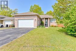 32 BAYSHORE DRIVE Petawawa, ON K8H 3R7