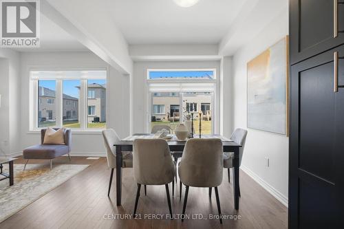 32 Mountainside Crescent, Whitby, ON - Indoor Photo Showing Dining Room