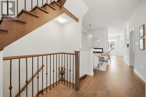 32 Mountainside Crescent, Whitby, ON - Indoor Photo Showing Other Room