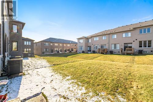 32 Mountainside Crescent, Whitby, ON - Outdoor With Exterior