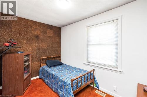 124 Broker Drive, Hamilton, ON - Indoor Photo Showing Bedroom