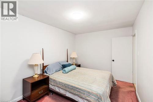 124 Broker Drive, Hamilton, ON - Indoor Photo Showing Bedroom