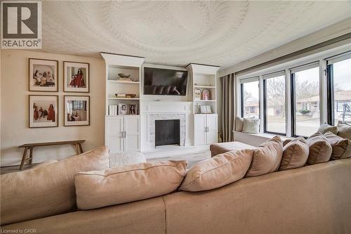 43 Southview Crescent, Cambridge, ON - Indoor Photo Showing Living Room With Fireplace