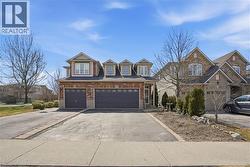 52 SUNNYCROFT Court  Waterdown, ON L8B 0L3